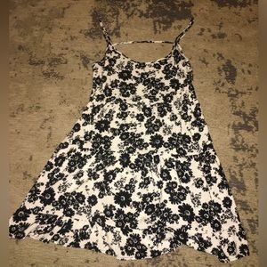 b/w flower sun dress